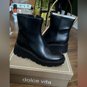 Dolce Vita Elysia Black boot